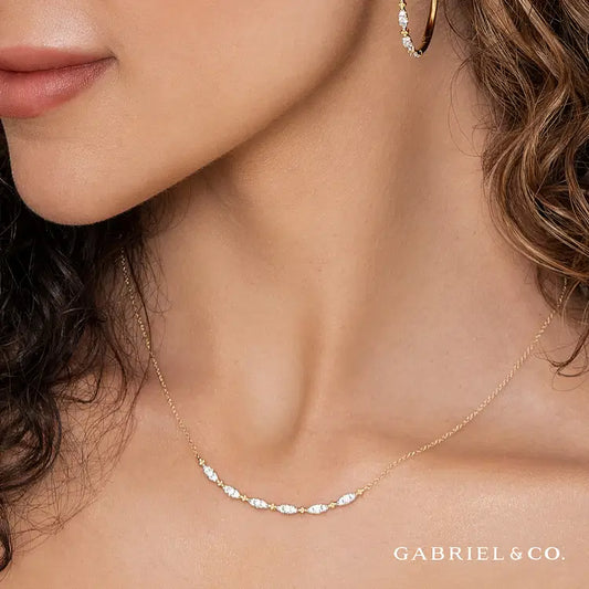 GABRIEL & CO 14K YELLOW GOLD DIAMOND CURVED BUJUKAN BAR NECKLACE