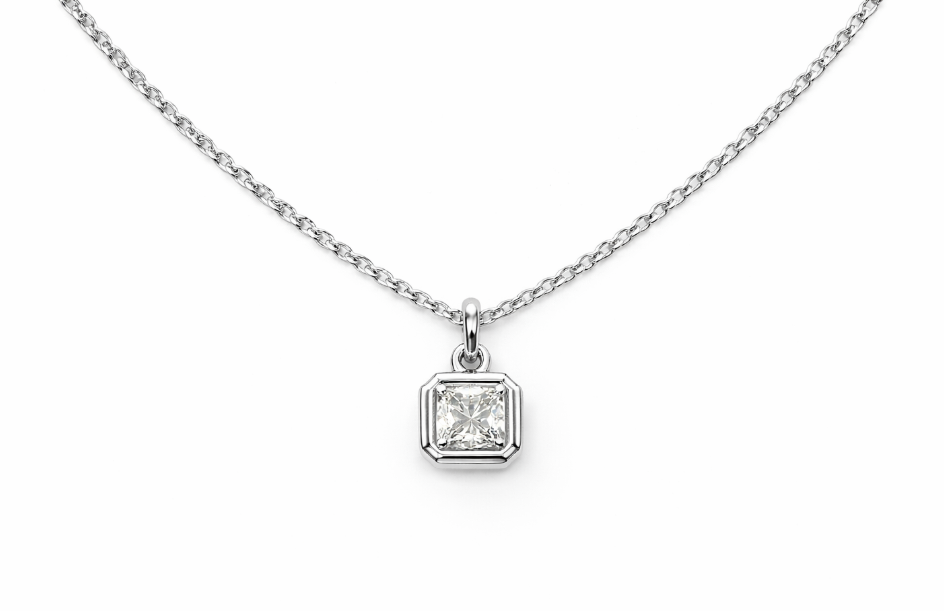 18K WHITE GOLD RADIANT CUT DIAMOND PENDANT