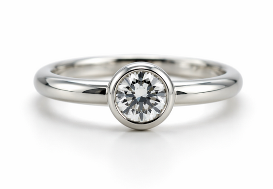 18K WHITE GOLD AND DIAMOND FASHION RING