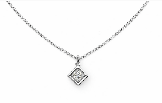 18K WHITE GOLD PRINCESS CUT DIAMOND PENDANT