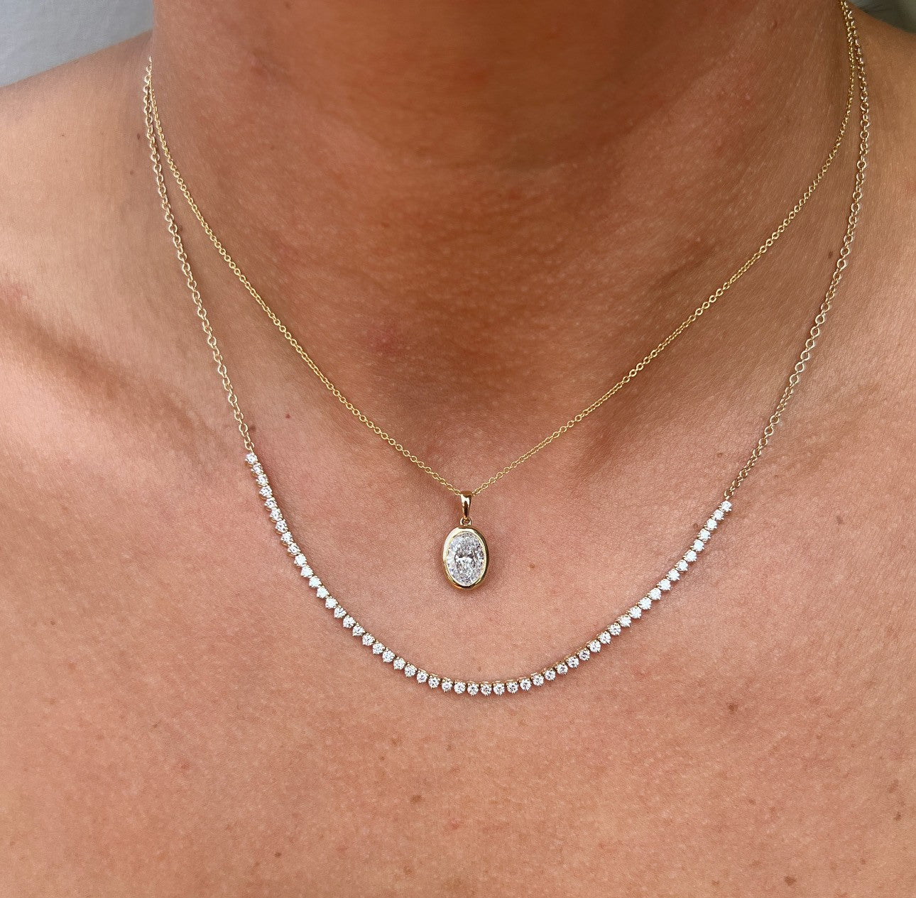 14K YELLOW GOLD OVAL DIAMOND PENDANT