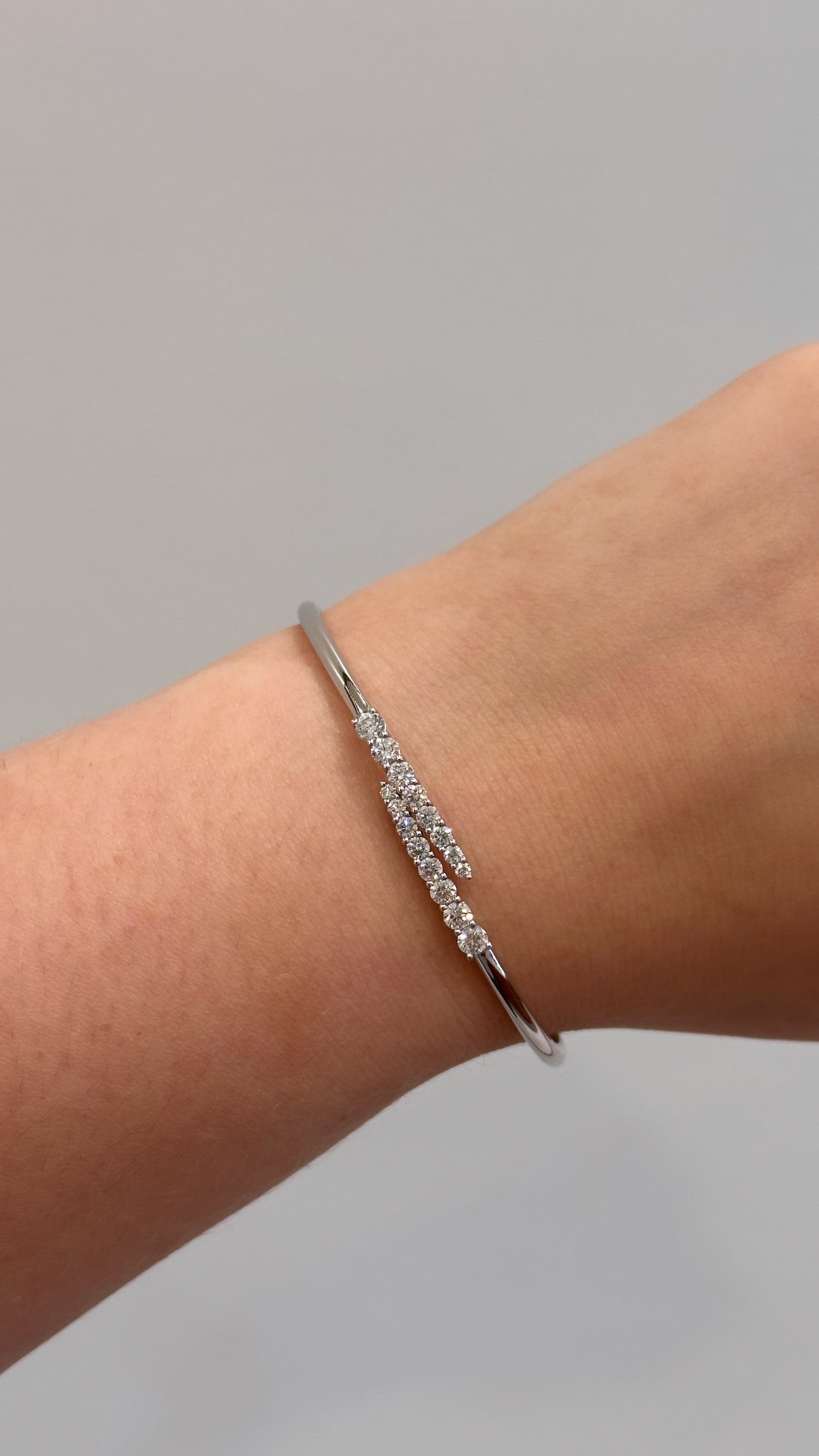 18K WHITE GOLD DIAMOND BYPASS BANGLE