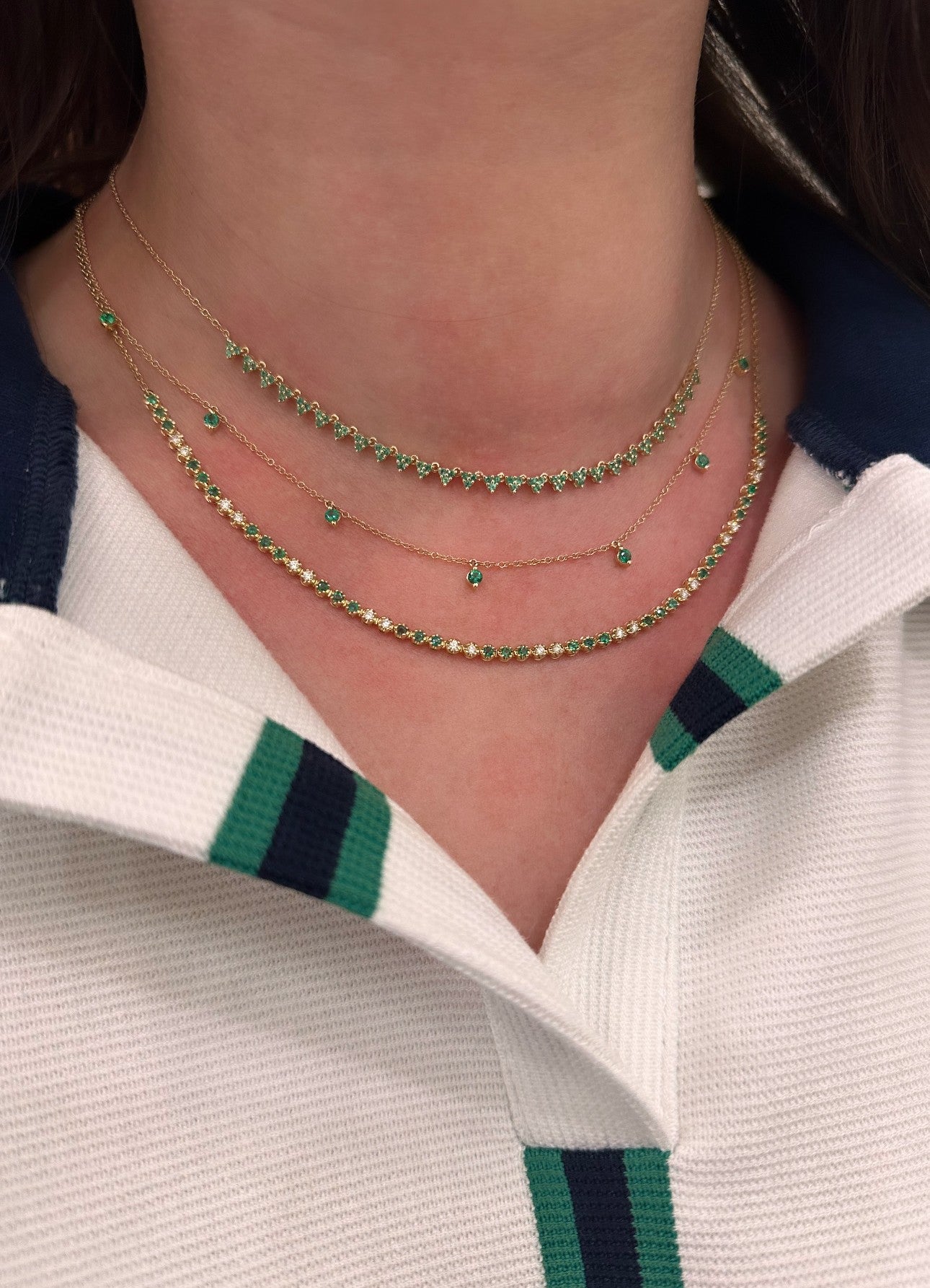 14K YELLOW GOLD DIAMOND AND EMERALD LINE NECKLACE