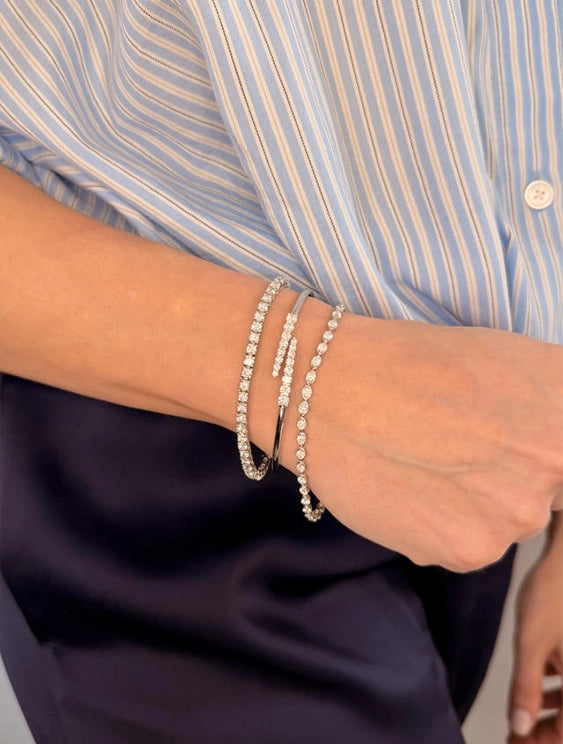 bracelets mobile logo