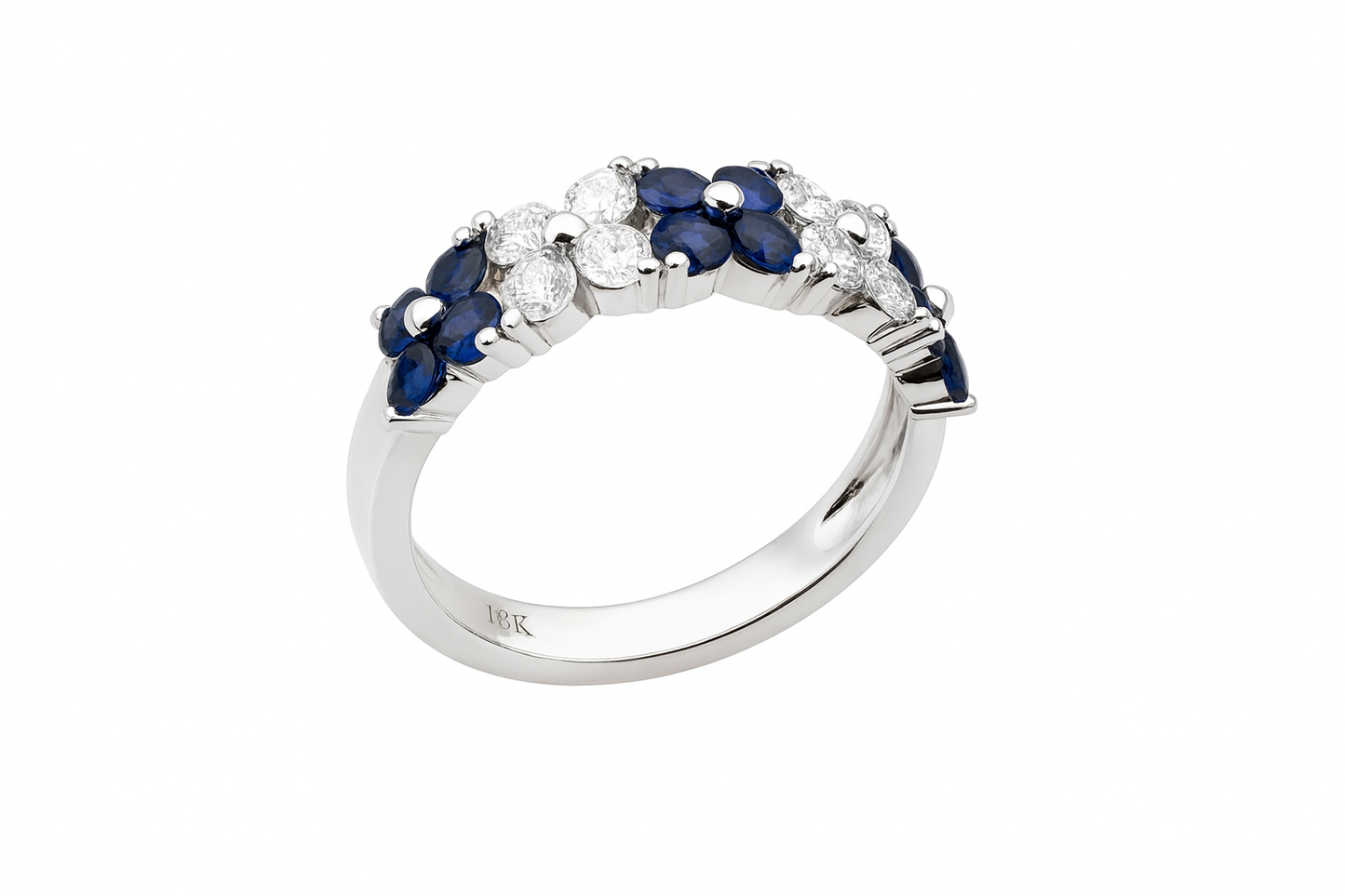 18K WHITE GOLD SAPPHIRE AND DIAMOND FLOWER FASHION RING