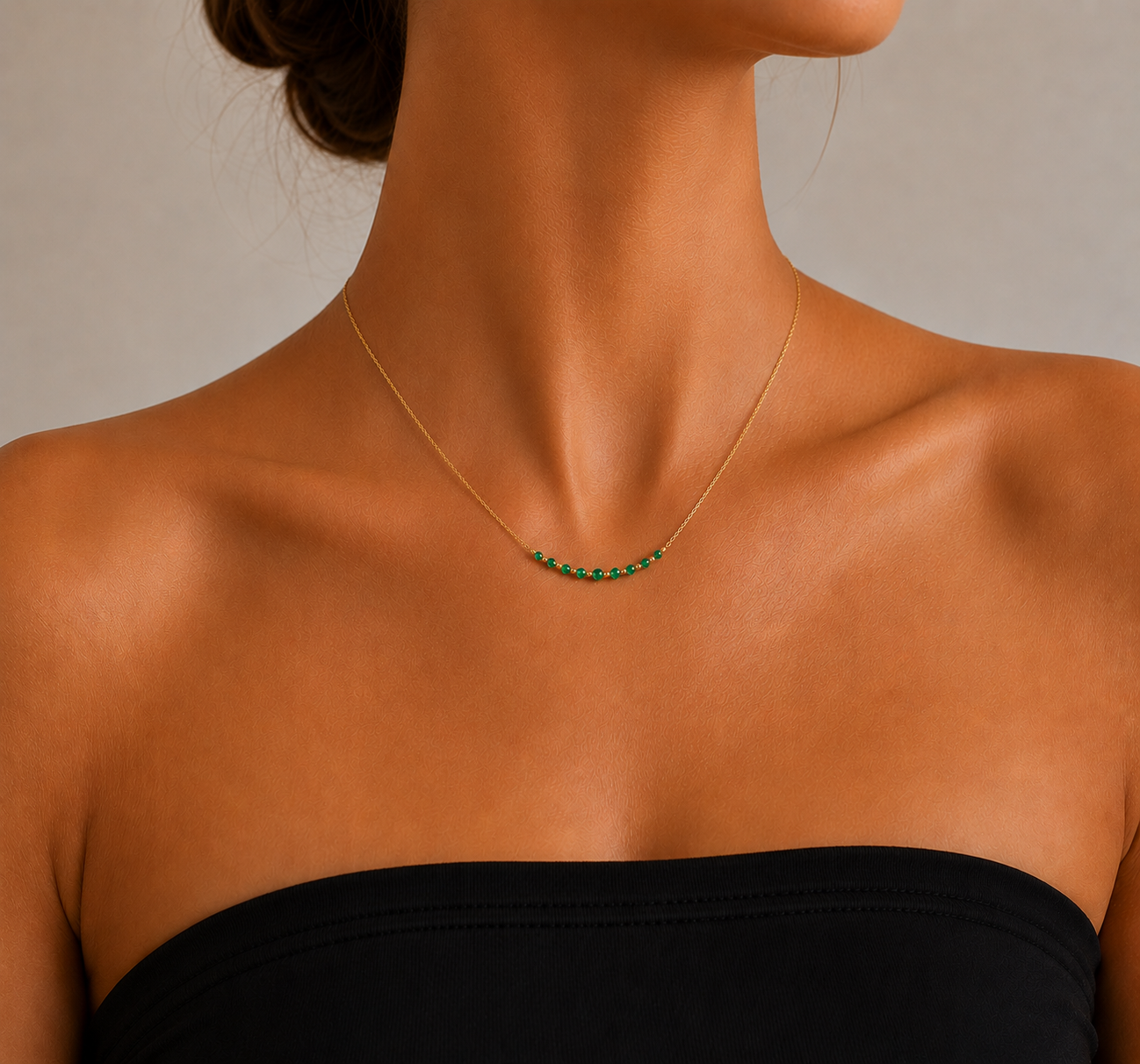 14K YELLOW GOLD EMERALD CURVE NECKLACE