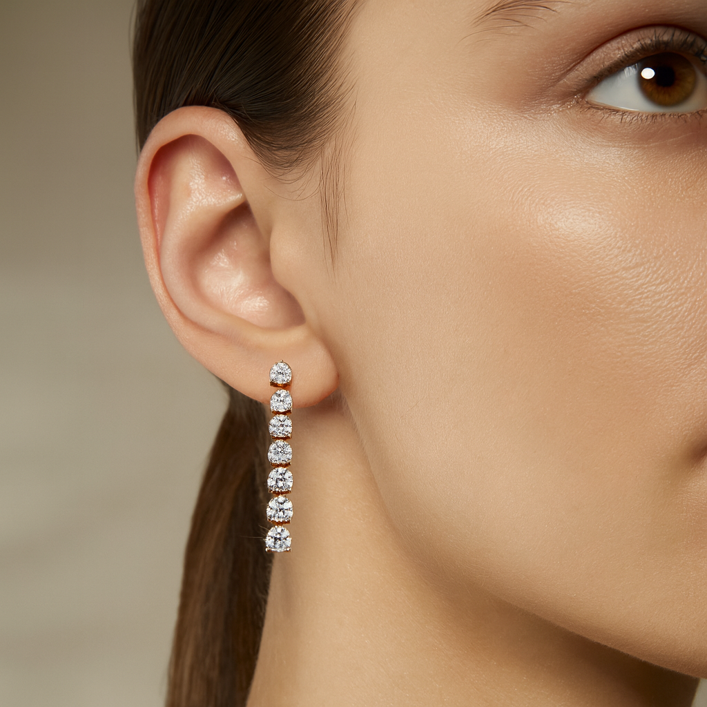 HEARTS ON FIRE18K WHITE GOLD DIAMOND CASCASDE STILETTOS EARRINGS