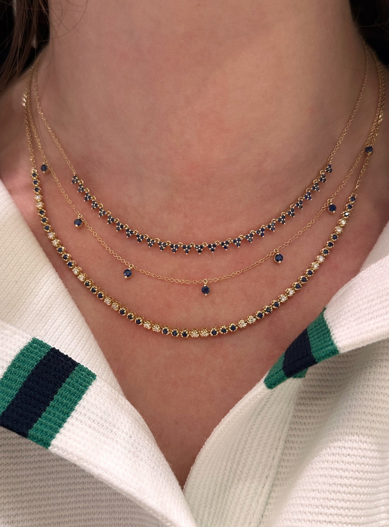 14K YELLOW GOLD DIAMOND AND BLUE SAPPHIRE LINE NECKLACE