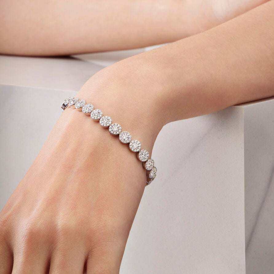 HEARTS ON FIRE 18K WHITE GOLD DIAMOND FULFILLMENT DIAMOND LINE BRACELET