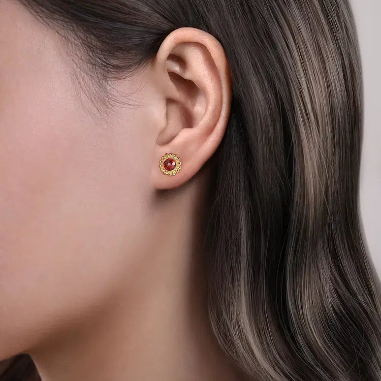 GABRIEL & CO 14K YELLOW GOLD GARNET BUJUKAN STUD EARRINGS