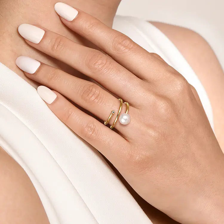 GABRIEL & CO 14K YELLOW GOLD DIAMOND AND PEARL BYPASS RING