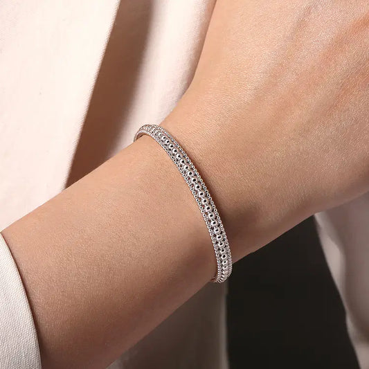 GABRIEL & CO STERLING SILVER BUJUKAN BANGLE