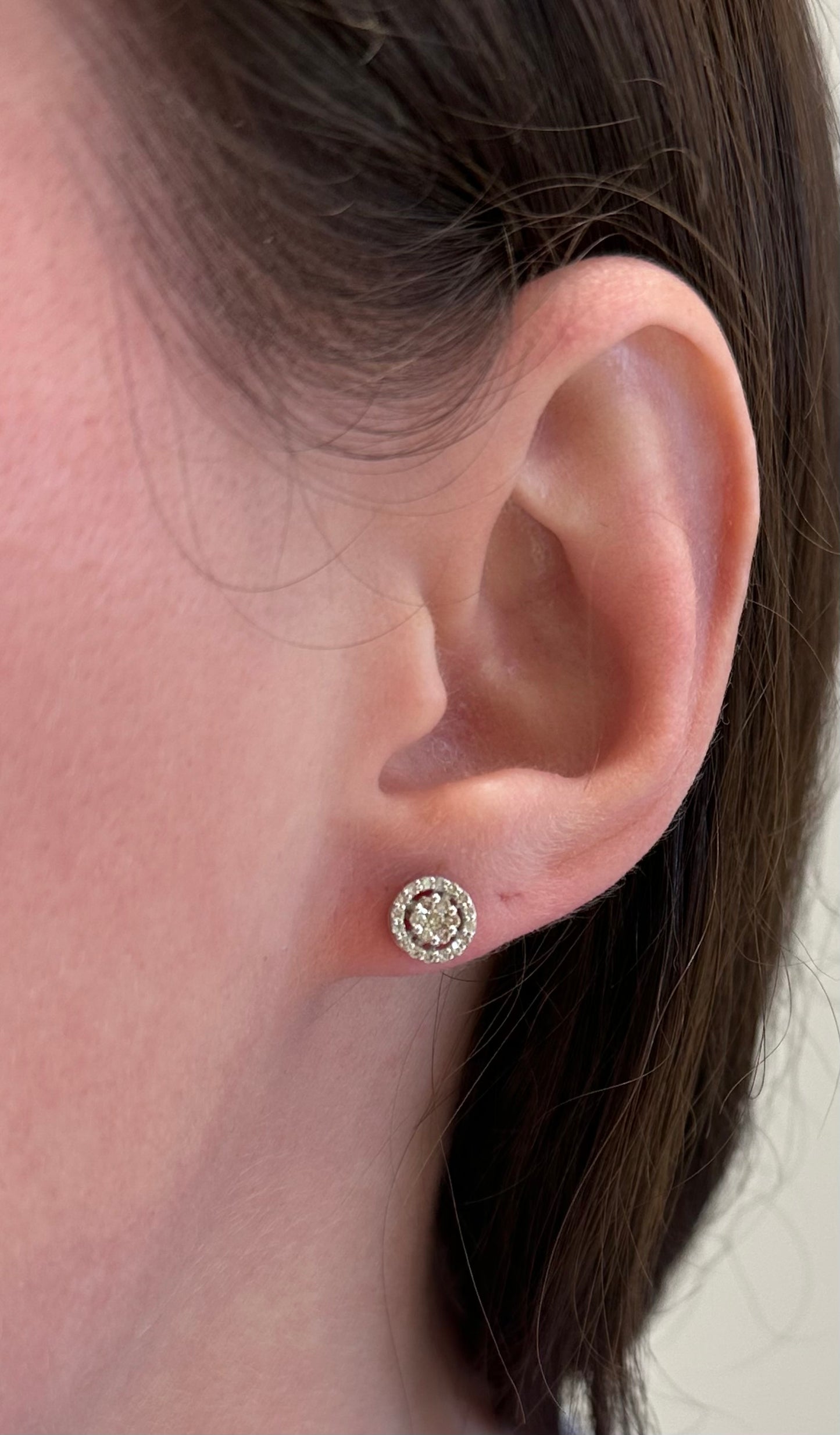 14K WHITE GOLD DIAMOND CIRCLE CLUSTER EARRINGS