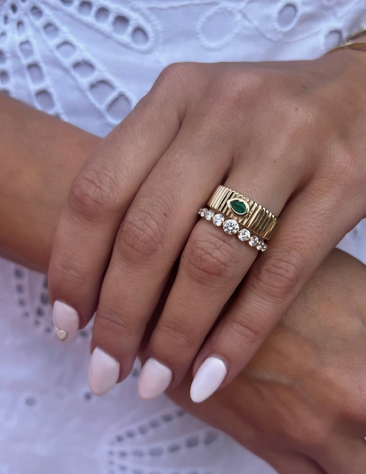 14K YELLOW GOLD GRADUATED DIAMOND RING