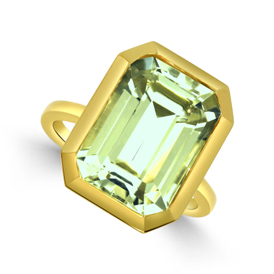 14K YELLOW GOLD BEZEL SET EMERALD CUT GREEN AMETHYST RING