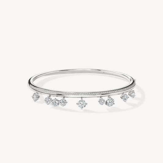 HEARTS ON FIRE 18K WHITE GOLD DIAMOND BARRE FLOATING DIAMOND PAVÉ BANGLE